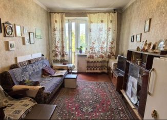 Продажа 2-комнатной квартиры, 43 м2, Сызрань, улица Карла Маркса, 108