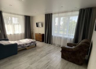 Сдам двухкомнатную квартиру, 52 м2, Кондопога, улица Бумажников, 14к4