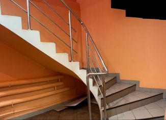 Продажа помещения свободного назначения, 72 м2, Тольятти, улица 70 лет Октября, 38