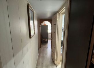 Продажа 3-ком. квартиры, 66.7 м2, Бежецк, улица Нечаева, 12/40