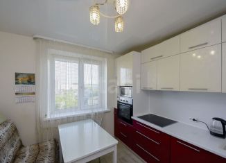 Продаю однокомнатную квартиру, 33.9 м2, Тюмень, улица Монтажников, 11, Восточный округ