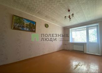 Продаю 2-ком. квартиру, 46 м2, Чапаевск, Железнодорожная улица, 70