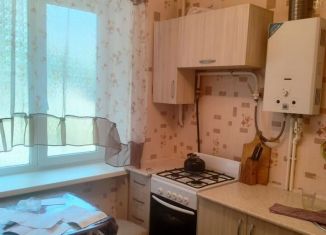 Аренда 2-ком. квартиры, 48 м2, Азов, Комсомольская улица, 68