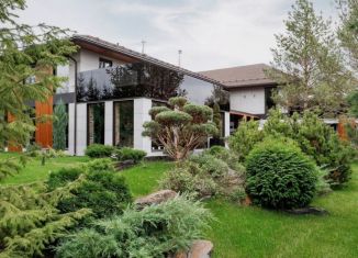 Продается дом, 974 м2, село Николо-Урюпино, улица Гагарина