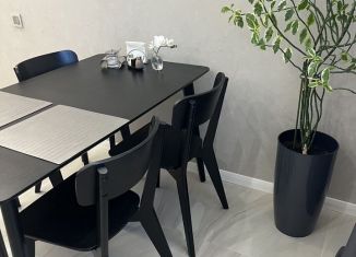 Продается 2-ком. квартира, 52 м2, Челябинск, Советский район, улица Плеханова, 4