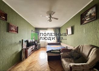 Продам двухкомнатную квартиру, 50 м2, Ялта, улица Халтурина, 35