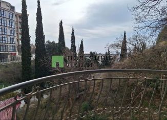 Продаю 2-комнатную квартиру, 65 м2, поселок городского типа Отрадное, Морской спуск, 5