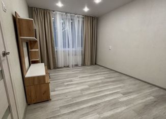 Продаю 1-ком. квартиру, 30 м2, Санкт-Петербург, метро Улица Дыбенко, улица Крыленко, 7к1
