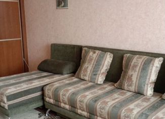 Сдается в аренду однокомнатная квартира, 28.8 м2, Осинники, улица Революции, 5