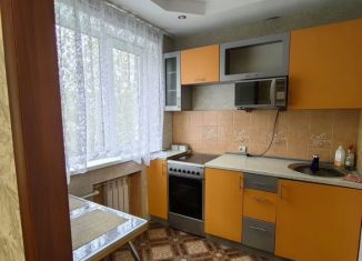 Сдается в аренду 2-ком. квартира, 45 м2, Междуреченск, проспект 50 лет Комсомола, 53