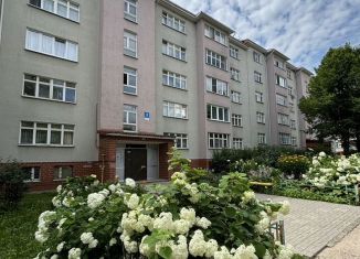 2-ком. квартира на продажу, 62 м2, Малоярославец, Крымская улица, 3к2