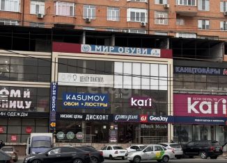 Продаю 3-ком. квартиру, 120 м2, Махачкала, проспект Али-Гаджи Акушинского, 383