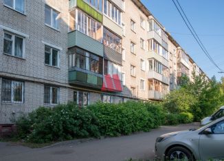 Продается трехкомнатная квартира, 62.1 м2, Ярославль, улица 8 Марта, 12