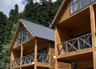 Сдается в аренду дом, 115 м2, курортный поселок Домбай, Балкарская улица, 8