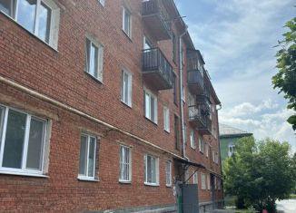 Продается двухкомнатная квартира, 41 м2, Асбест, Уральская улица, 70