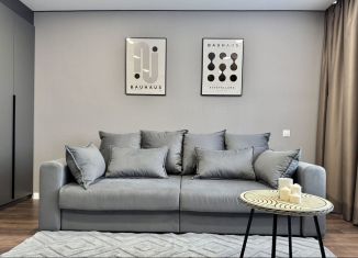 Продаю 3-ком. квартиру, 62.1 м2, Киров, Производственная улица, 14