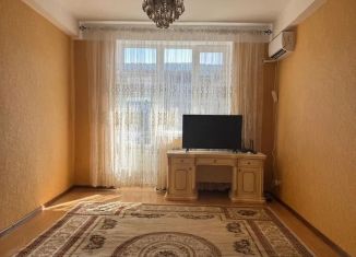 Аренда двухкомнатной квартиры, 70 м2, Махачкала, улица Гайдара, 1А