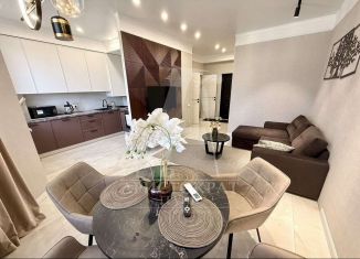 Продам 2-комнатную квартиру, 60 м2, Пятигорск, улица Адмиральского, 1А