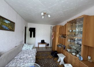 Продается 2-ком. квартира, 44 м2, Кумертау, улица Худайбердина, 9