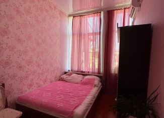 Продам 1-комнатную квартиру, 30 м2, Сочи, улица Корчагина, 6