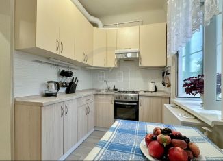 Продажа 2-комнатной квартиры, 50.2 м2, Калуга, улица Поле Свободы, 20