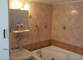 Сдаю в аренду дом, 130 м2, Геленджик, улица Розы Люксембург, 22