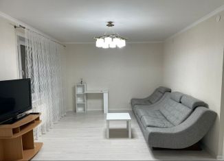 2-комнатная квартира в аренду, 64 м2, Елабуга, улица Землянухина