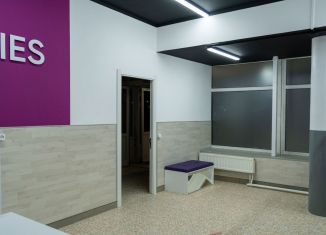 Помещение свободного назначения на продажу, 300 м2, Североуральск, улица Каржавина, 20