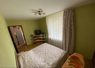 Продам 2-ком. квартиру, 40 м2, Сарапул, улица Азина, 92