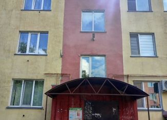 Продам 3-комнатную квартиру, 53 м2, Отрадный, улица Зои Космодемьянской, 15А