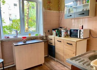 Продам 2-ком. квартиру, 45.2 м2, Тамбов, Пушкарская улица, 37