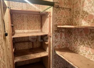 Продаю 2-комнатную квартиру, 42.6 м2, Кириши, проспект Ленина, 4