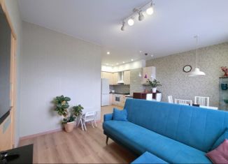 Сдам в аренду 3-ком. квартиру, 80 м2, Сочи, Параллельная улица, 9лит1, микрорайон Завокзальный