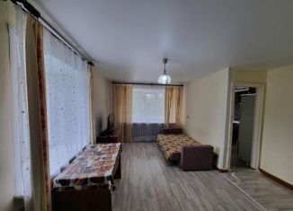 Сдаю однокомнатную квартиру, 30 м2, Березники, улица Карла Маркса, 45