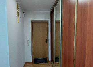 Продажа 2-комнатной квартиры, 52 м2, Азнакаево, улица Тукая, 13