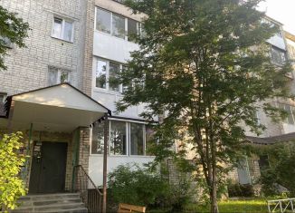 Продам 1-ком. квартиру, 31.5 м2, Серов, улица Фуфачева, 18