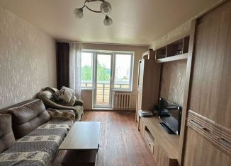 Продаю 2-ком. квартиру, 44.5 м2, Златоуст, улица имени М.С. Урицкого, 7