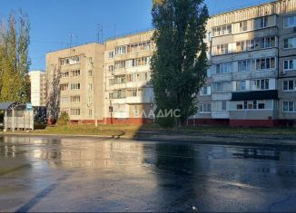 Продаю 3-ком. квартиру, 61.7 м2, Липецк, улица Ушинского, 9/2