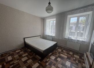 Продаю 1-ком. квартиру, 36 м2, Крым, улица Сергеева-Ценского, 40