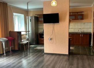 Аренда 2-ком. квартиры, 78.6 м2, Горно-Алтайск, Коммунистический проспект, 60к2