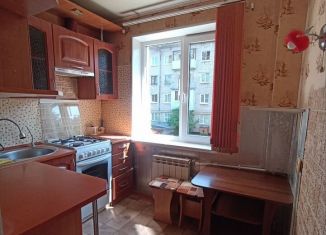 Сдается 2-ком. квартира, 44 м2, Луга, проспект Урицкого