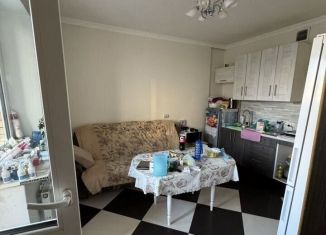 Сдаю в аренду 2-комнатную квартиру, 50 м2, поселок Знамя Октября, микрорайон Родники, 6