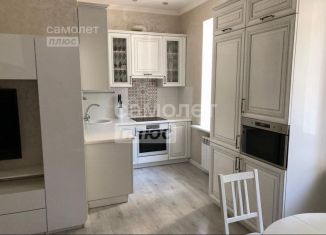 Продается 3-ком. квартира, 65 м2, Москва, Октябрьская улица, 38к1, Октябрьская улица