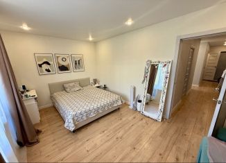 Продаю 2-комнатную квартиру, 50.1 м2, Кингисепп, Большая Советская улица, 18