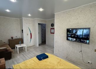 Сдам в аренду однокомнатную квартиру, 42 м2, Республика Башкортостан, проспект Октября, 78/2