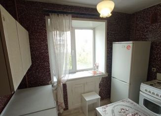 Сдается в аренду 2-ком. квартира, 48 м2, Екатеринбург, Гурзуфская улица, 22