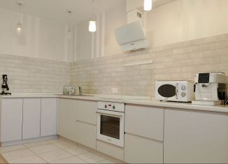 Продам трехкомнатную квартиру, 90 м2, Ростов-на-Дону, Советский район, 2-я Краснодарская улица, 143/2