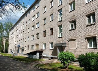 Продажа 1-комнатной квартиры, 18 м2, Тихвин, 4-й микрорайон, 13