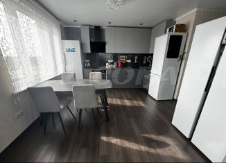 Продаю 3-ком. квартиру, 73.9 м2, Тобольск, 6-й микрорайон, 110к1, ЖК Мой Квартал