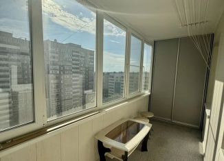 Сдача в аренду двухкомнатной квартиры, 48 м2, Екатеринбург, улица Черепанова, 6